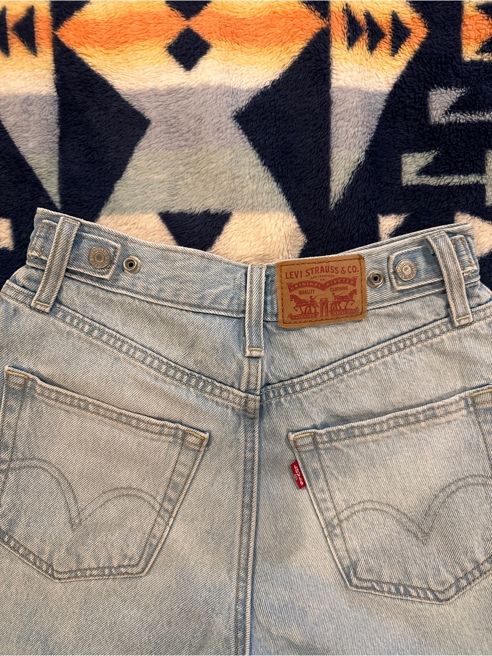 Levi's Cinch Waist Jean Shorts - Picture 5 of 5